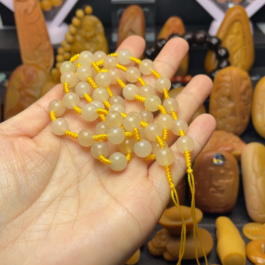 未镶嵌挂链石英质玉东**鲨