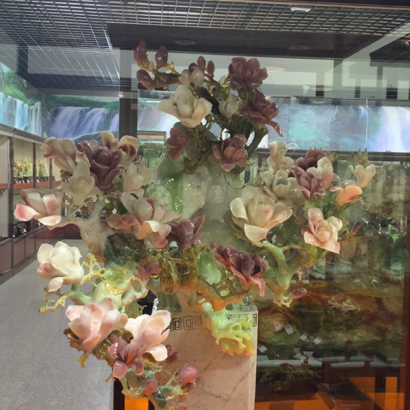 【闪购商品】未镶嵌蛇纹石玉摆件