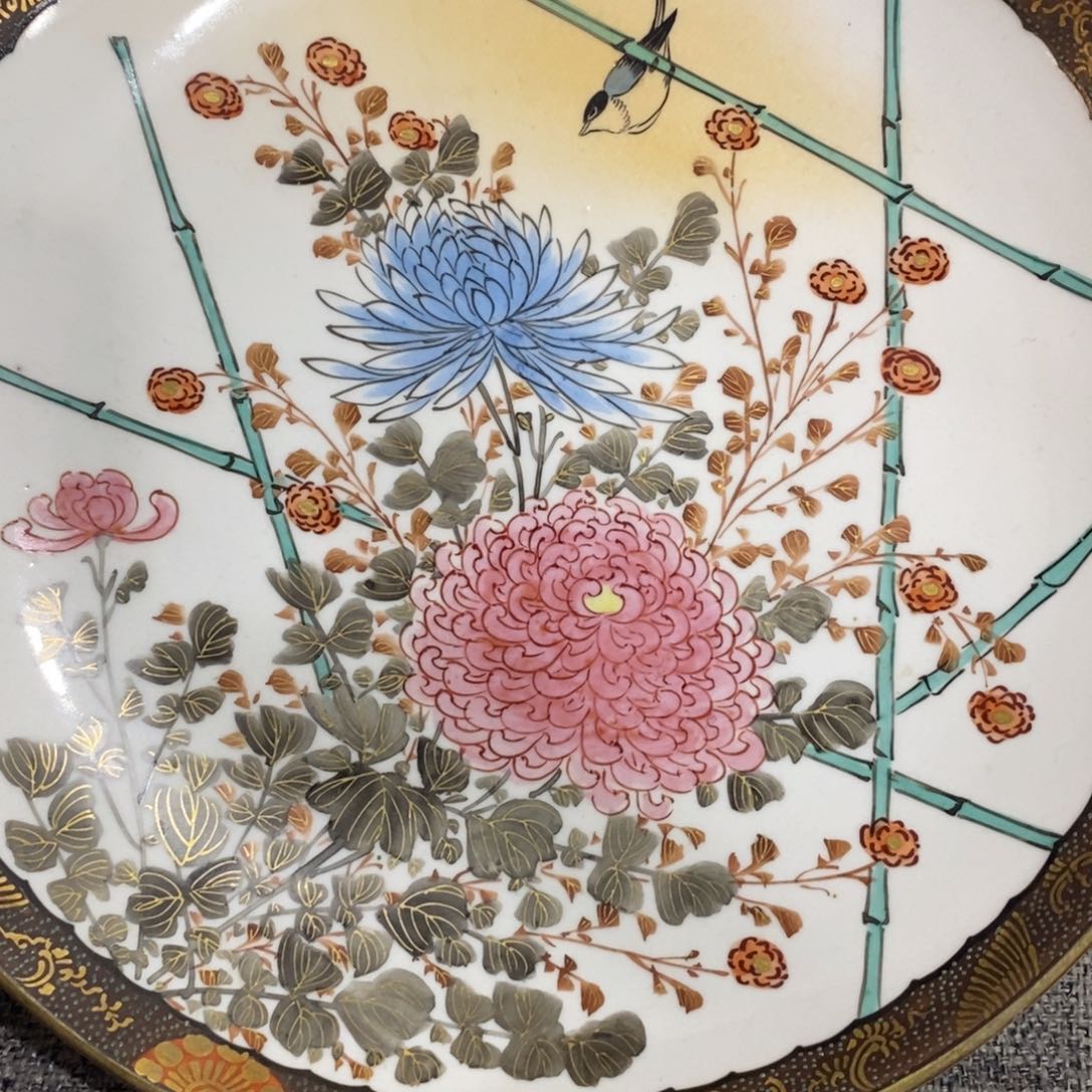 瓷片非常漂亮好看的花瓶