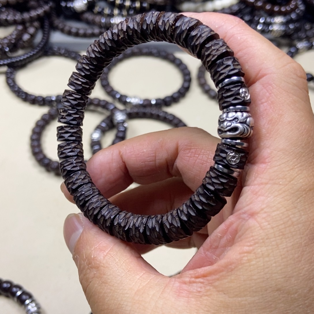 百***丞手串椰蒂耶蒂砥砺96