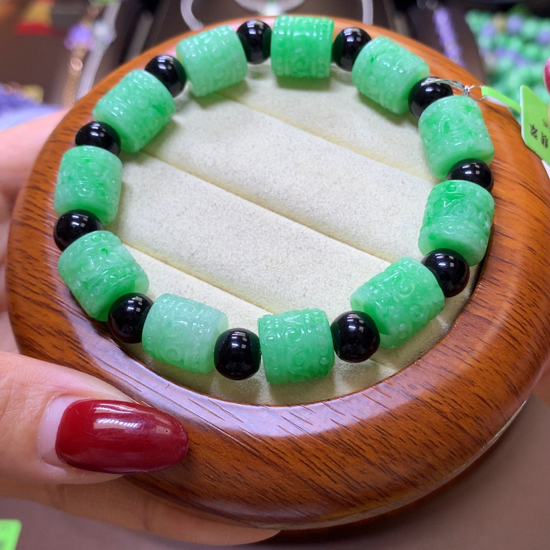 【闪购商品】翡翠颈饰未镶嵌翡翠