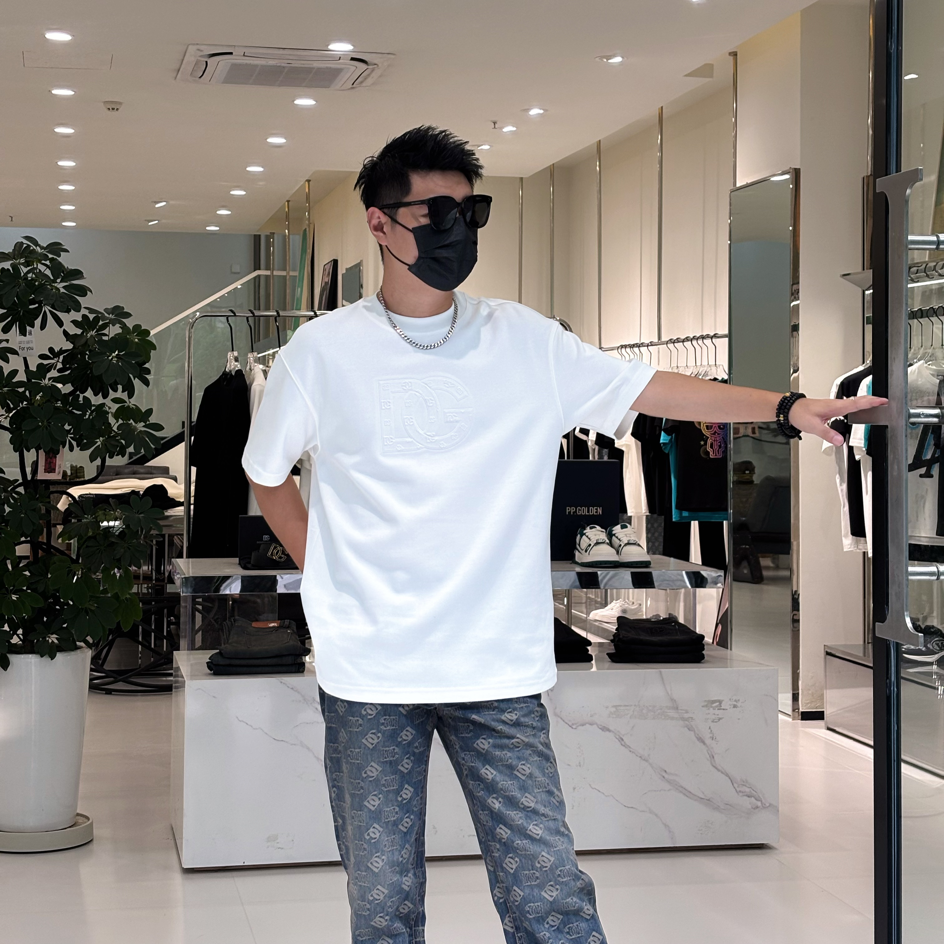 DG迪嘎雅男士秋季新款微扩版短袖打底面料舒适休闲减龄秋季短袖T