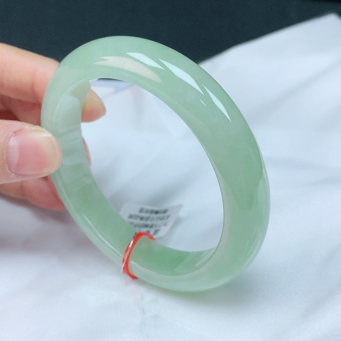 翡翠手镯未镶嵌蛋**米55.8圈