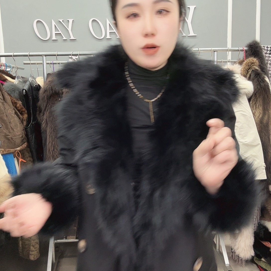 姚小妖家高端皮草