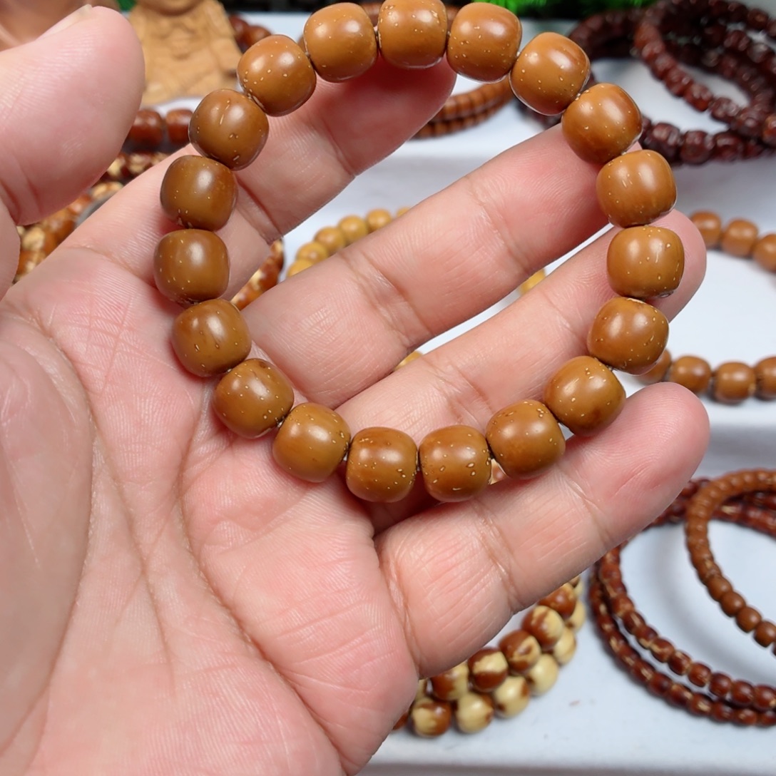 紫金鼠手串实心12大老型，黄金甲