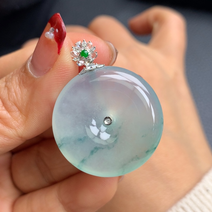 翡翠吊坠(不含链)18K金镶嵌