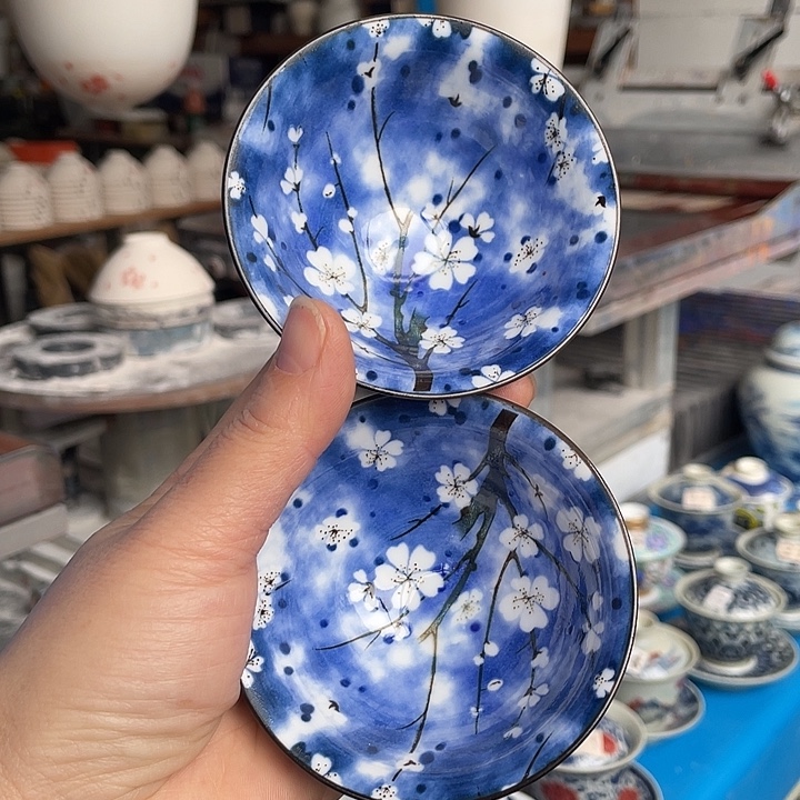 青花釉下彩杯子2个
