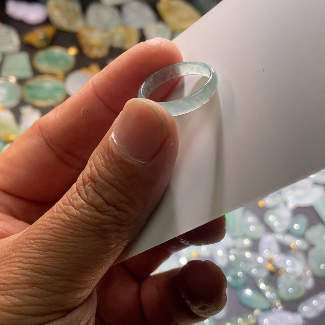 翡翠颈饰未镶嵌天然