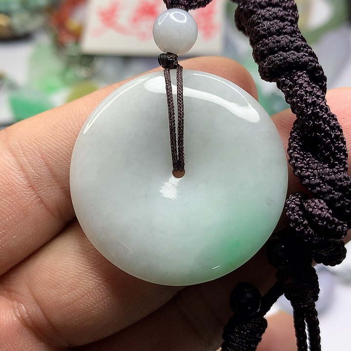 吊坠(赠链)未镶嵌翡翠