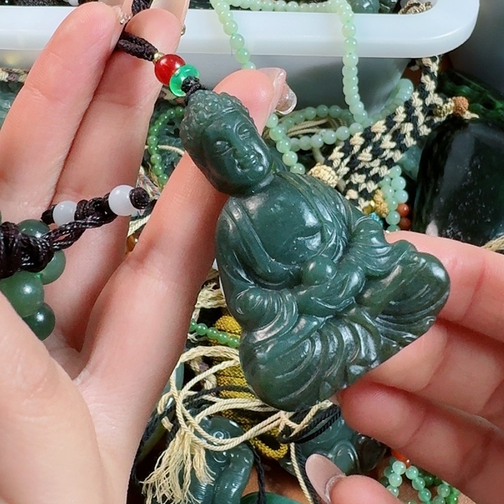 和田玉挂件未镶嵌