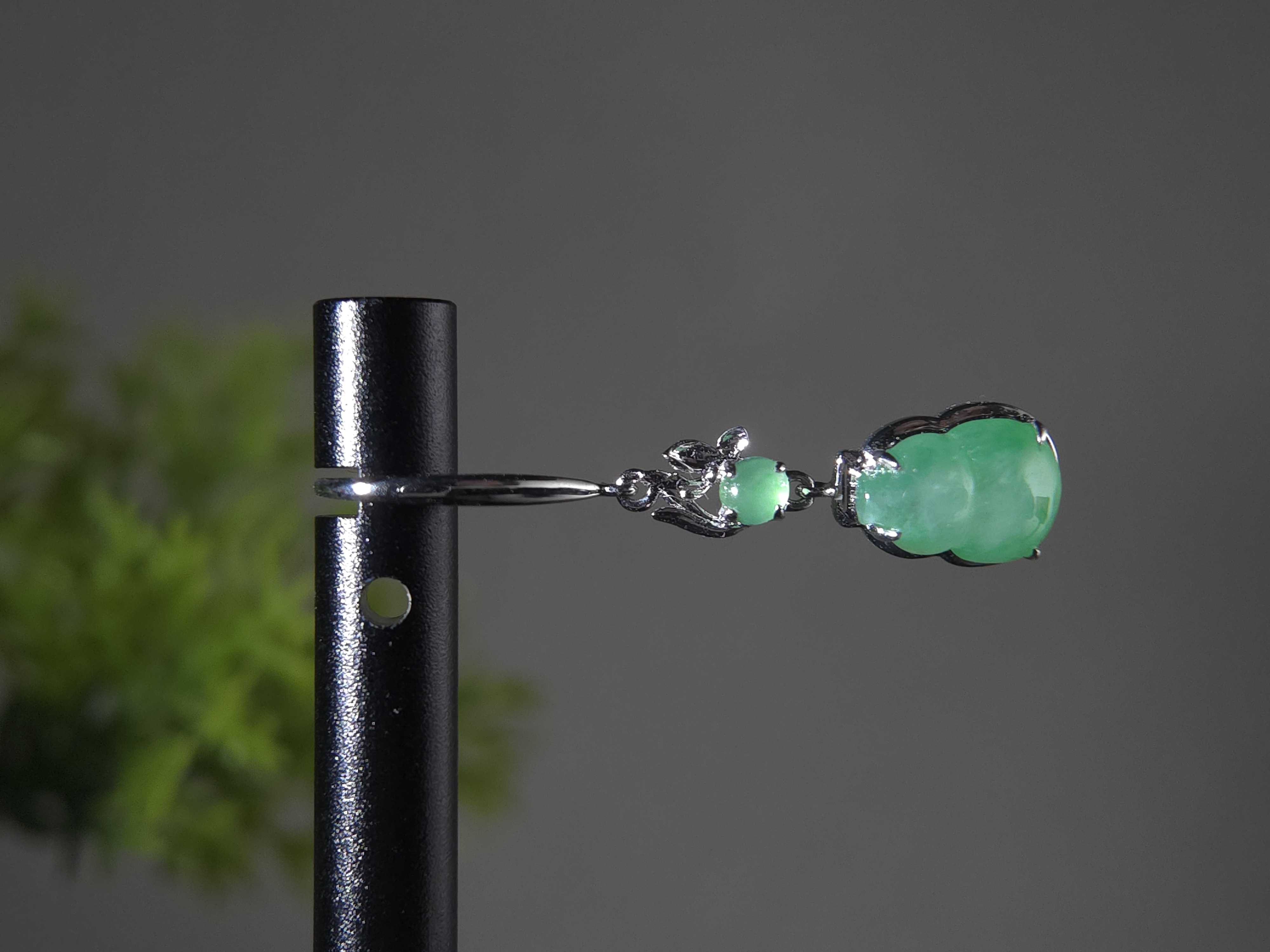 媞姿耳饰  缅甸翡翠A货葫芦耳钩款