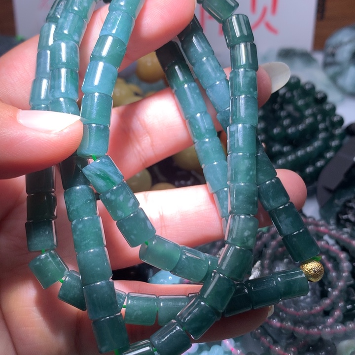 翡翠颈饰未镶嵌保真天然A货翡翠