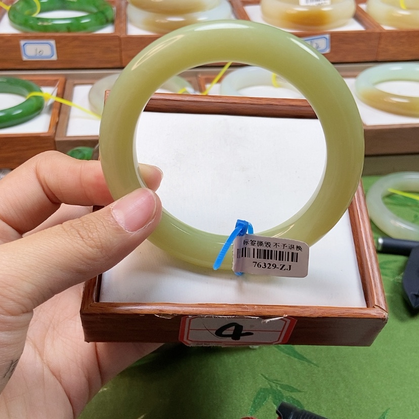 【闪购商品】和田玉未镶嵌手镯60