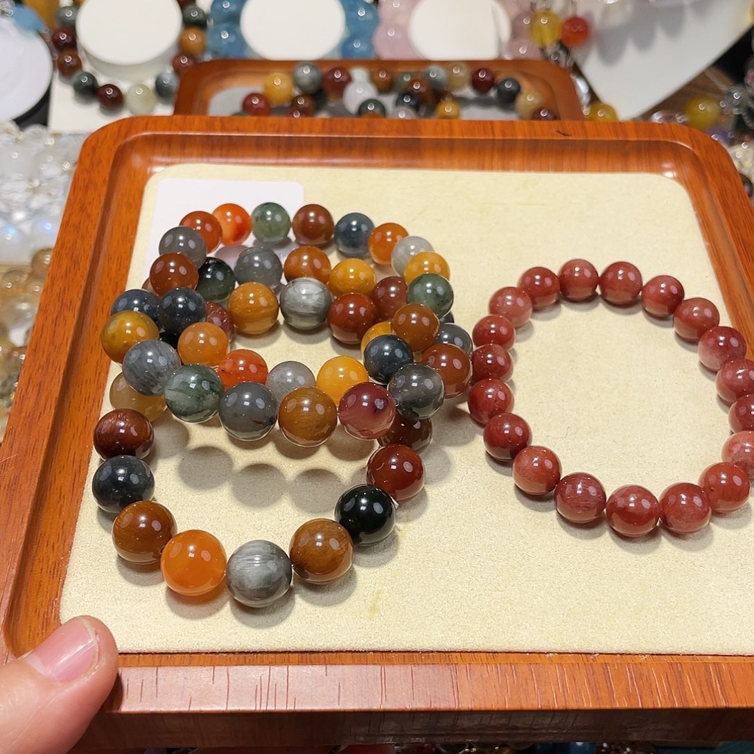 R***y未镶嵌水晶手链兔毛打包