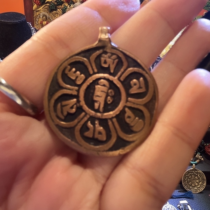 琉璃/树脂/塑料类