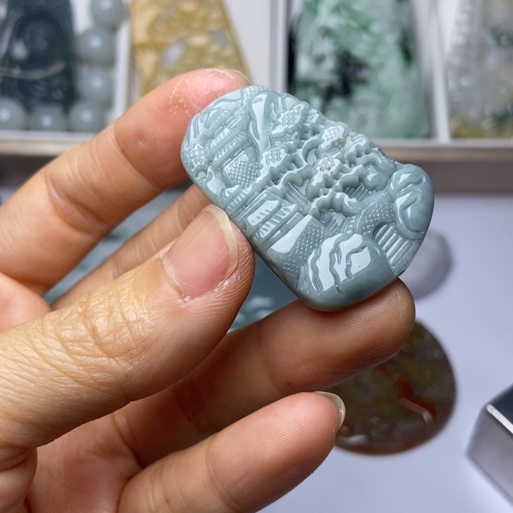 翡翠未镶嵌颈饰翡翠