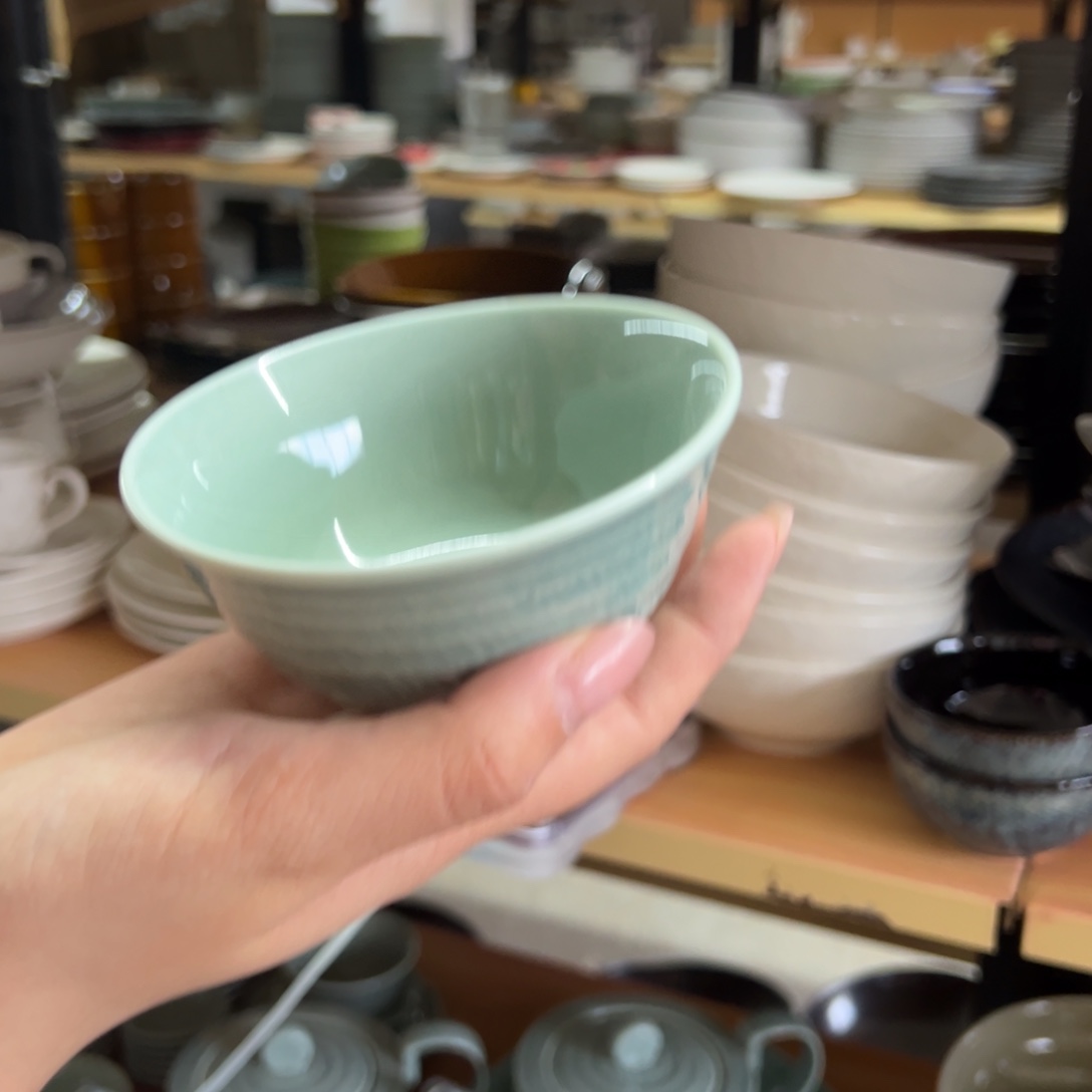 新骨瓷211瑕疵慎拍 绿跳刀 4.25寸反口小碗