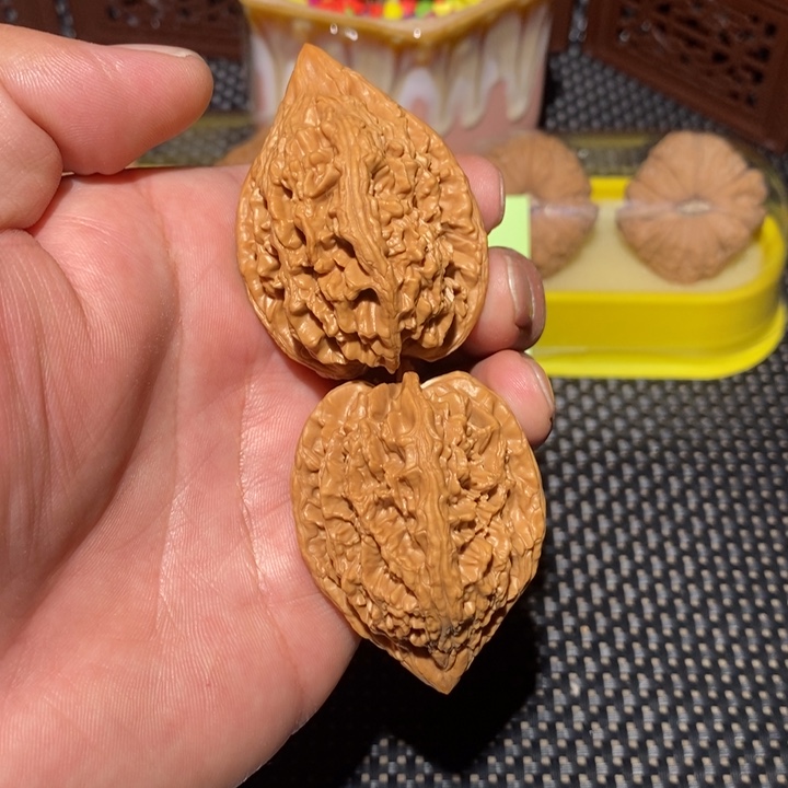 文玩核桃吊坠大故石