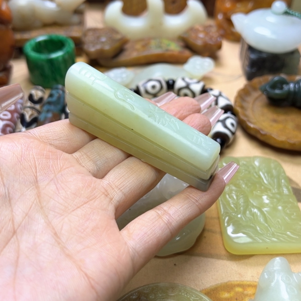 【闪购商品】蛇纹石玉颈饰未镶嵌