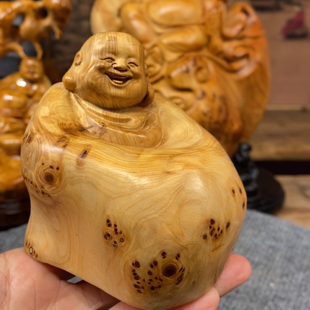 柏木（崖柏）崖柏。 