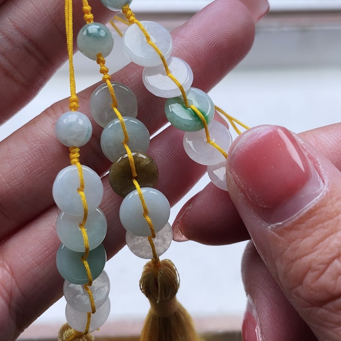 翡翠手链未镶嵌翡翠