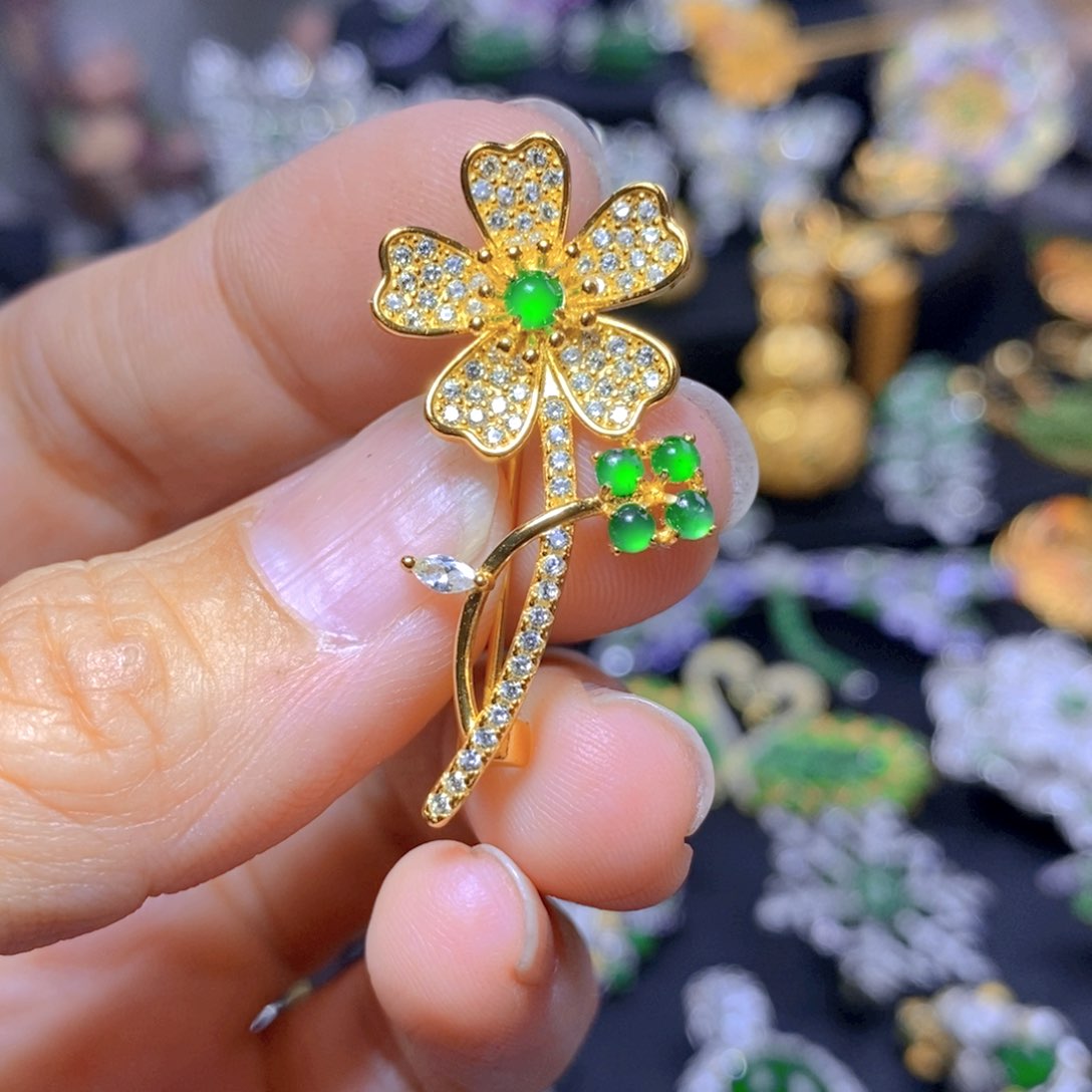 翡翠耳钉银S925镶嵌天然翡翠