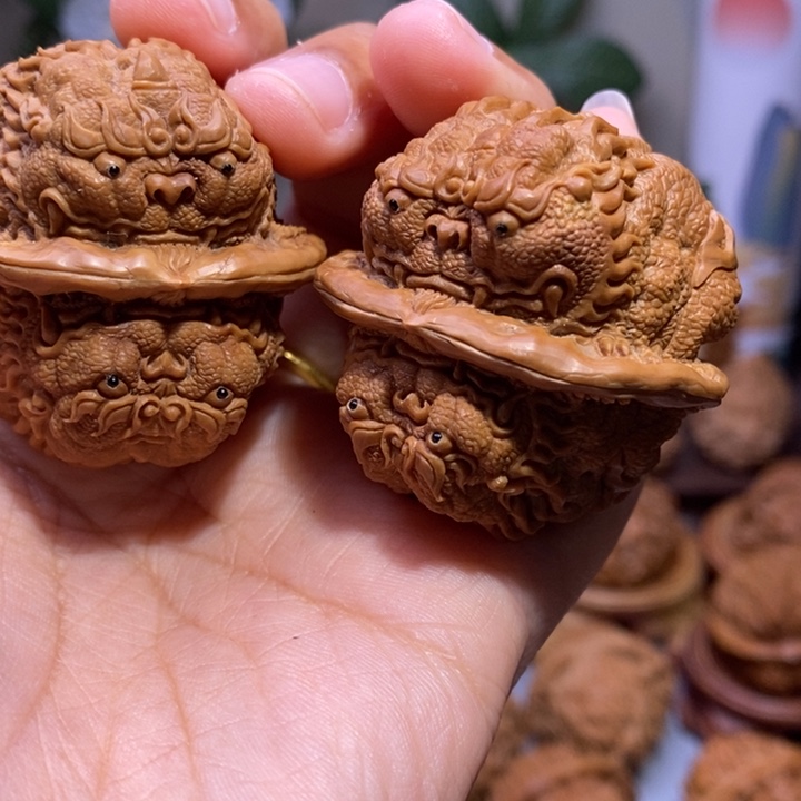 【闪购商品】核桃手串/手链@***学吞金兽雕刻