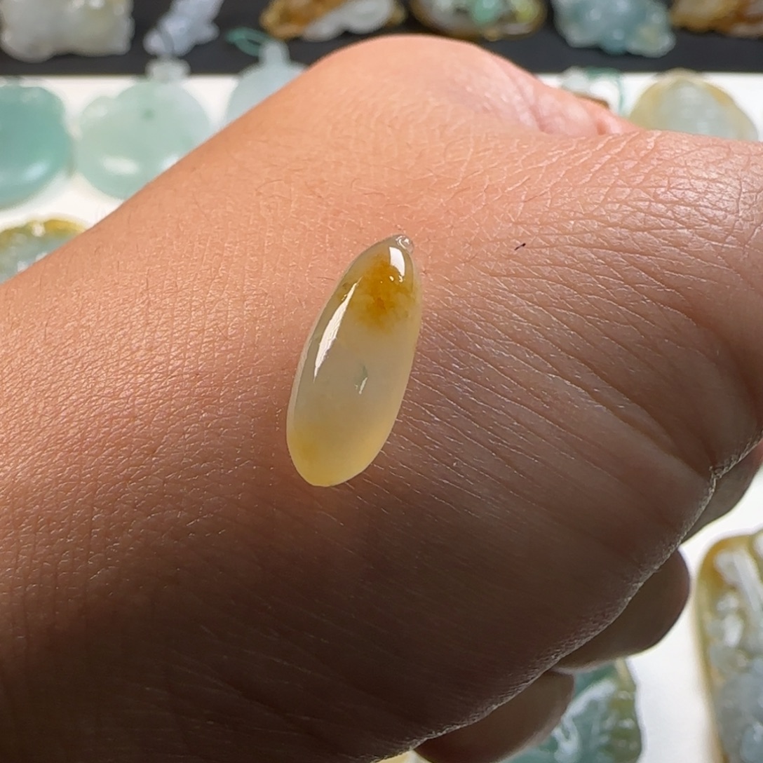 定制翡翠未镶嵌翡翠挂件