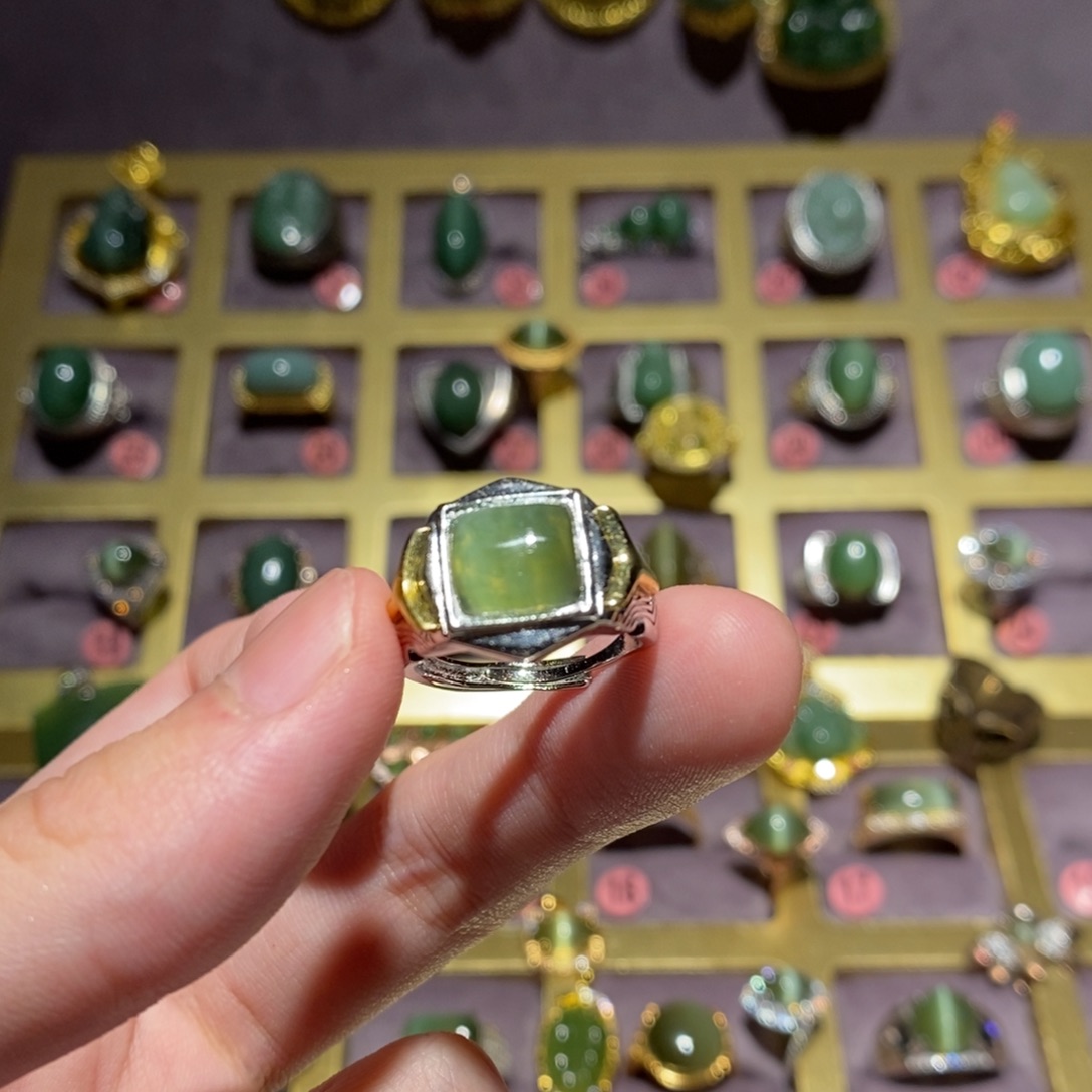 和田玉（碧玉）未镶嵌戒指