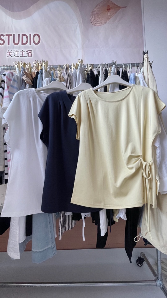 女性常规款修身型圆领大码T恤抗皱短款洛丽塔学院风