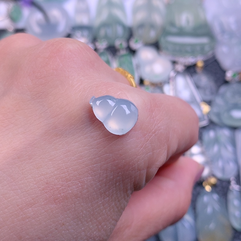 【闪购商品】翡翠颈饰未镶嵌天然缅甸翡翠