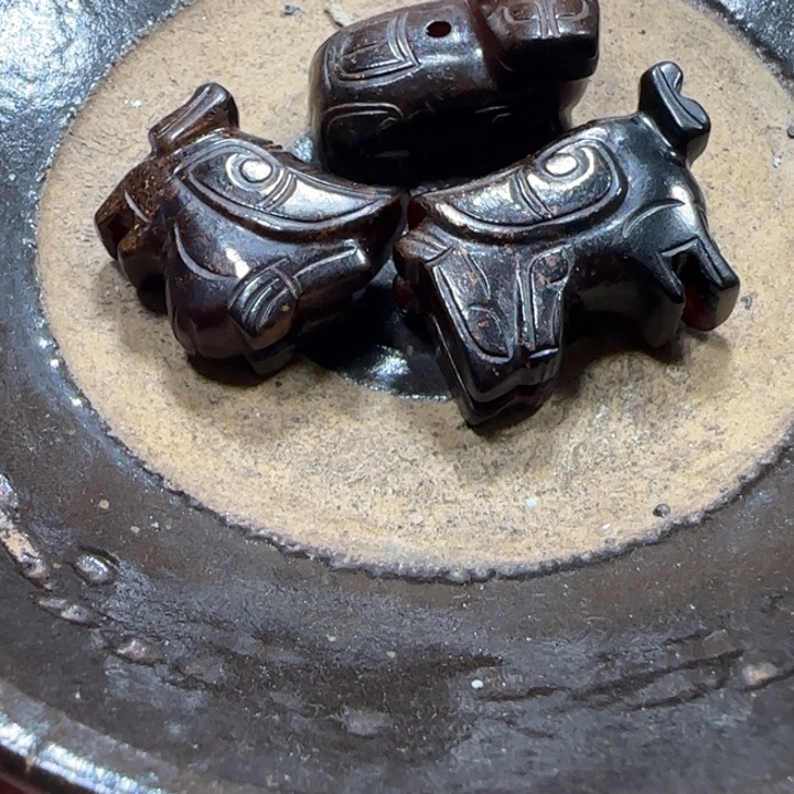 无疯**月富甲一方，富甲一方