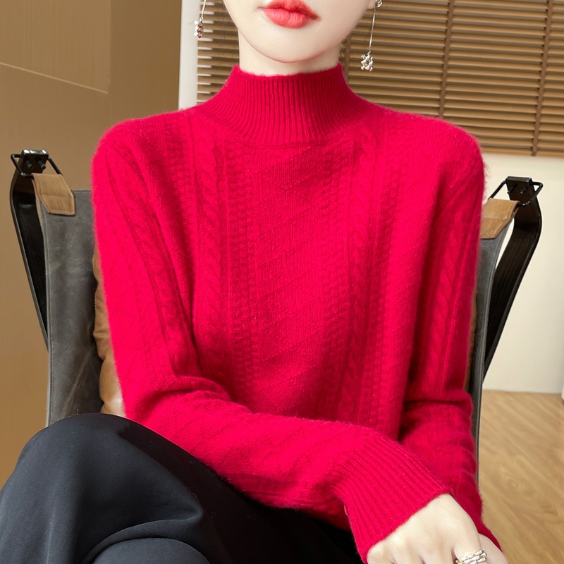 加厚款半高领扭花羊毛衫女纯色百搭保暖宽松针织毛衣