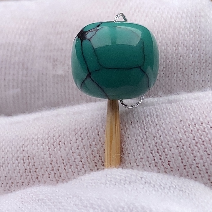 绿松石未镶嵌珠宝奇石10