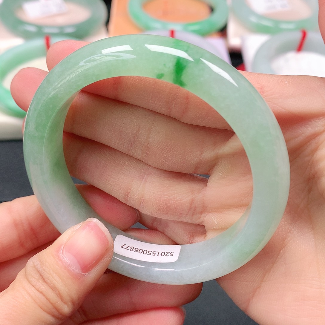 翡翠手镯未镶嵌天然翡翠手镯55