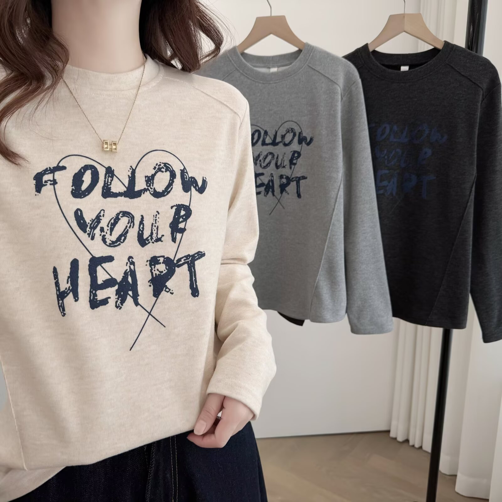 秋冬休闲圆领长袖T恤女加绒加厚保暖打底衫内搭上衣设计感小众