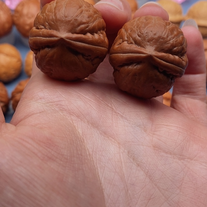 文玩核桃把件虎头