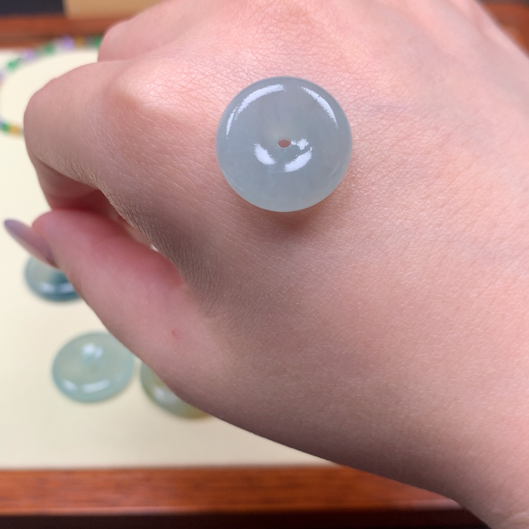 定制翡翠未镶嵌平安扣