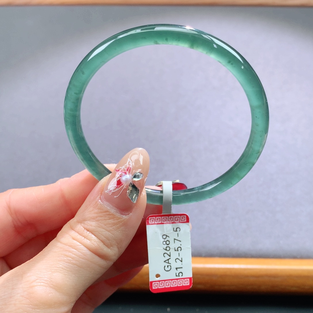 翡翠手镯未镶嵌天然翡翠手镯叮当镯