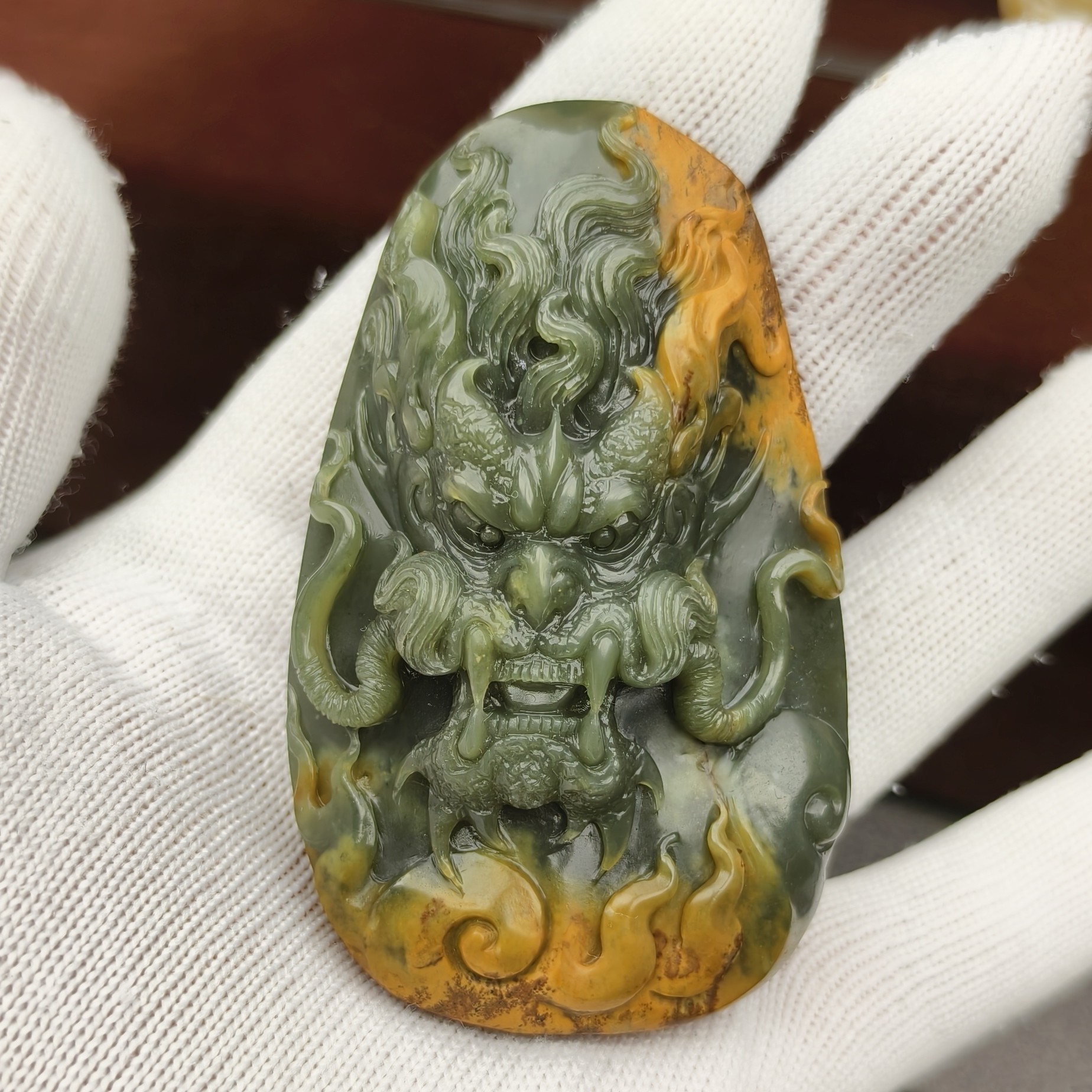 析木河磨玉老皮全壳龙牌手把件