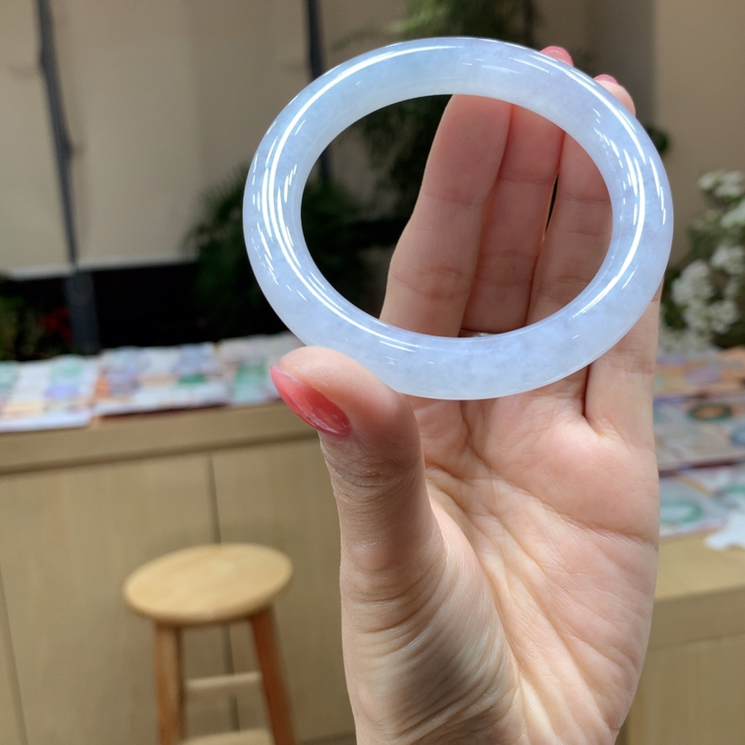 翡翠手镯未镶嵌D*家不退不换