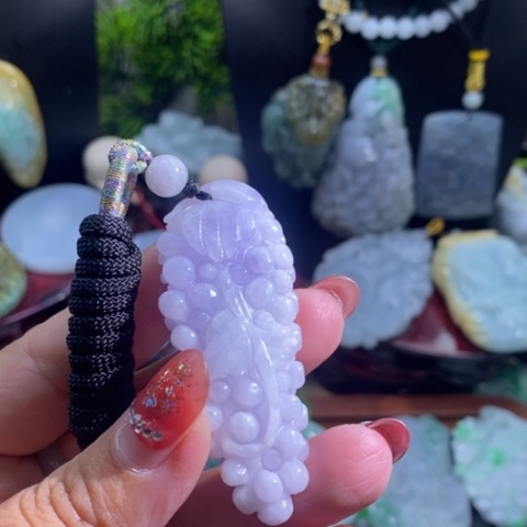 【闪购商品】颈饰未镶嵌翡翠葡萄