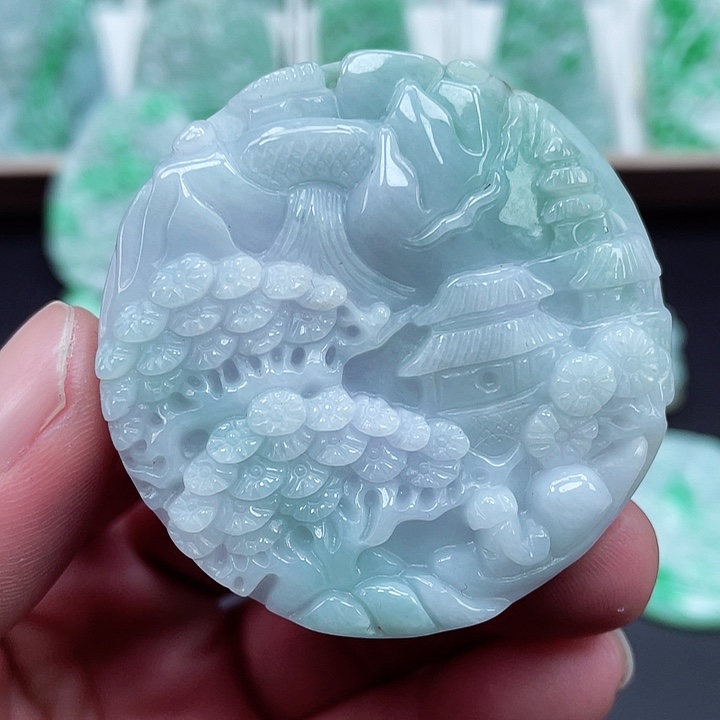 翡翠颈饰未镶嵌翡翠吊坠