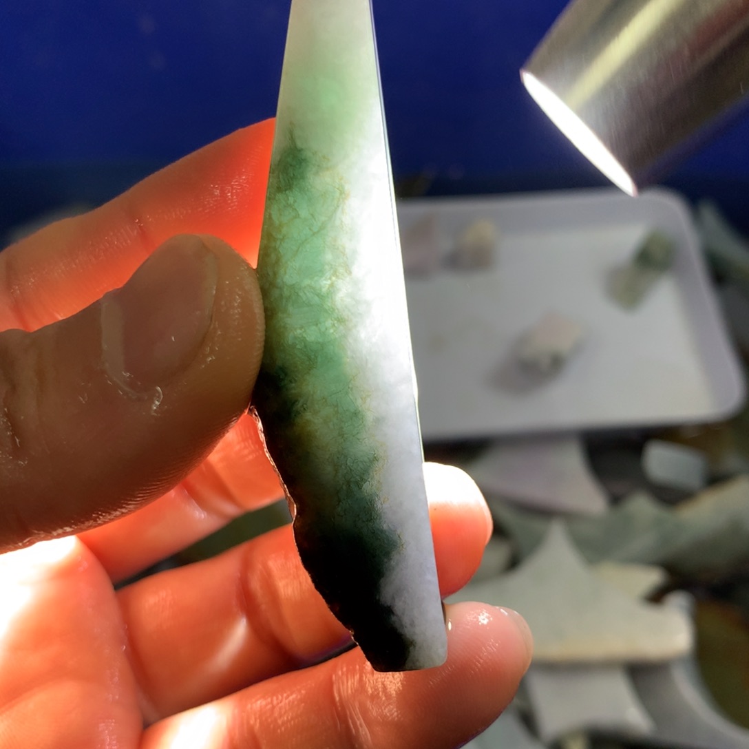 翡翠裸石翡翠边角料