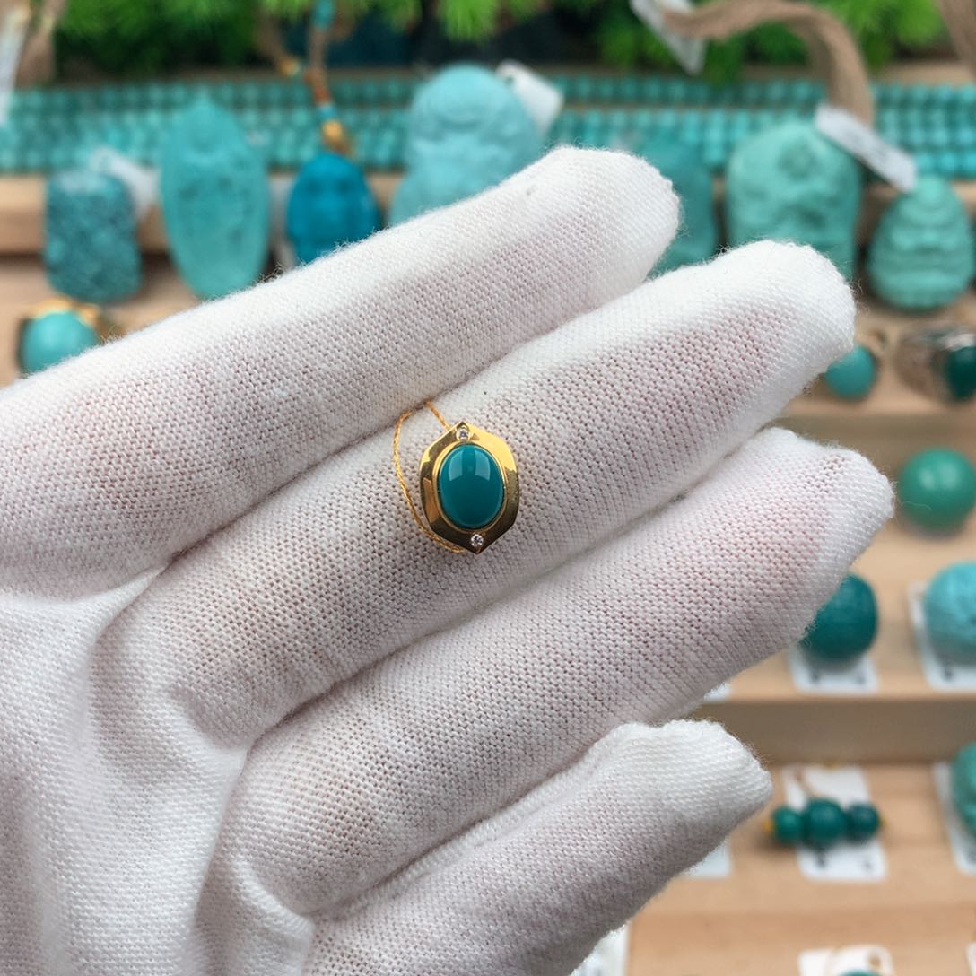 绿松石配饰18K金镶嵌