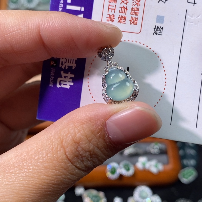 【闪购商品】翡翠颈饰未镶嵌天然