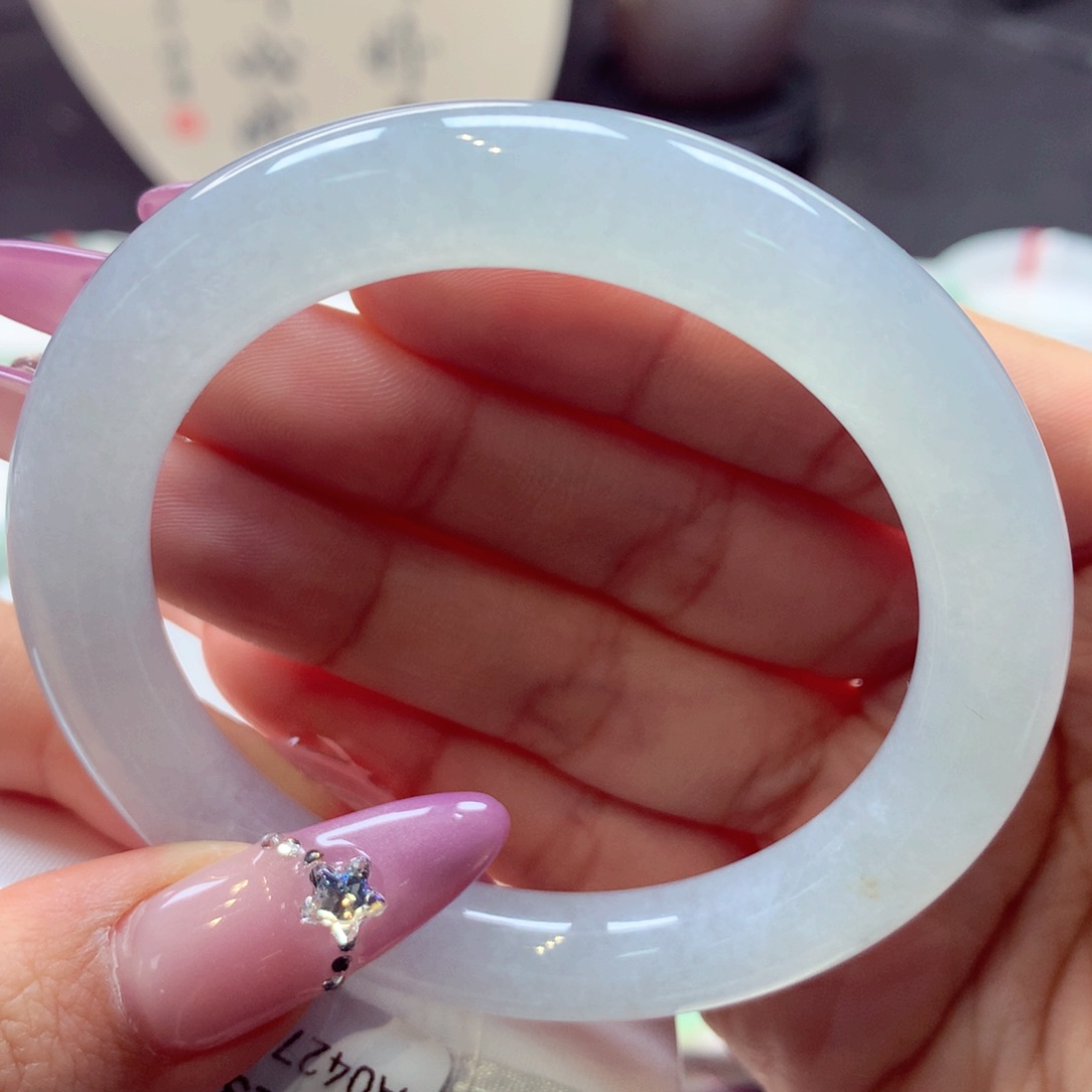 翡翠手镯未镶嵌圆条40号66