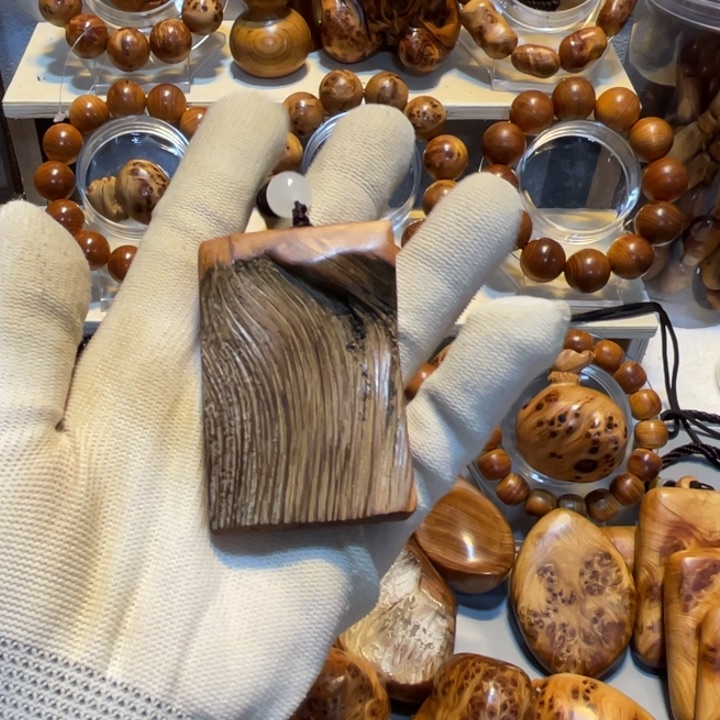 柏木太行崖柏骨料带原皮随行牌