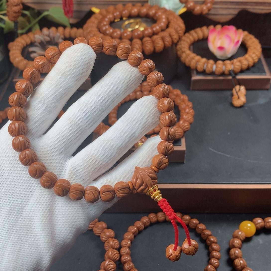 桃核吊坠氶*1.0玉龙脊手持