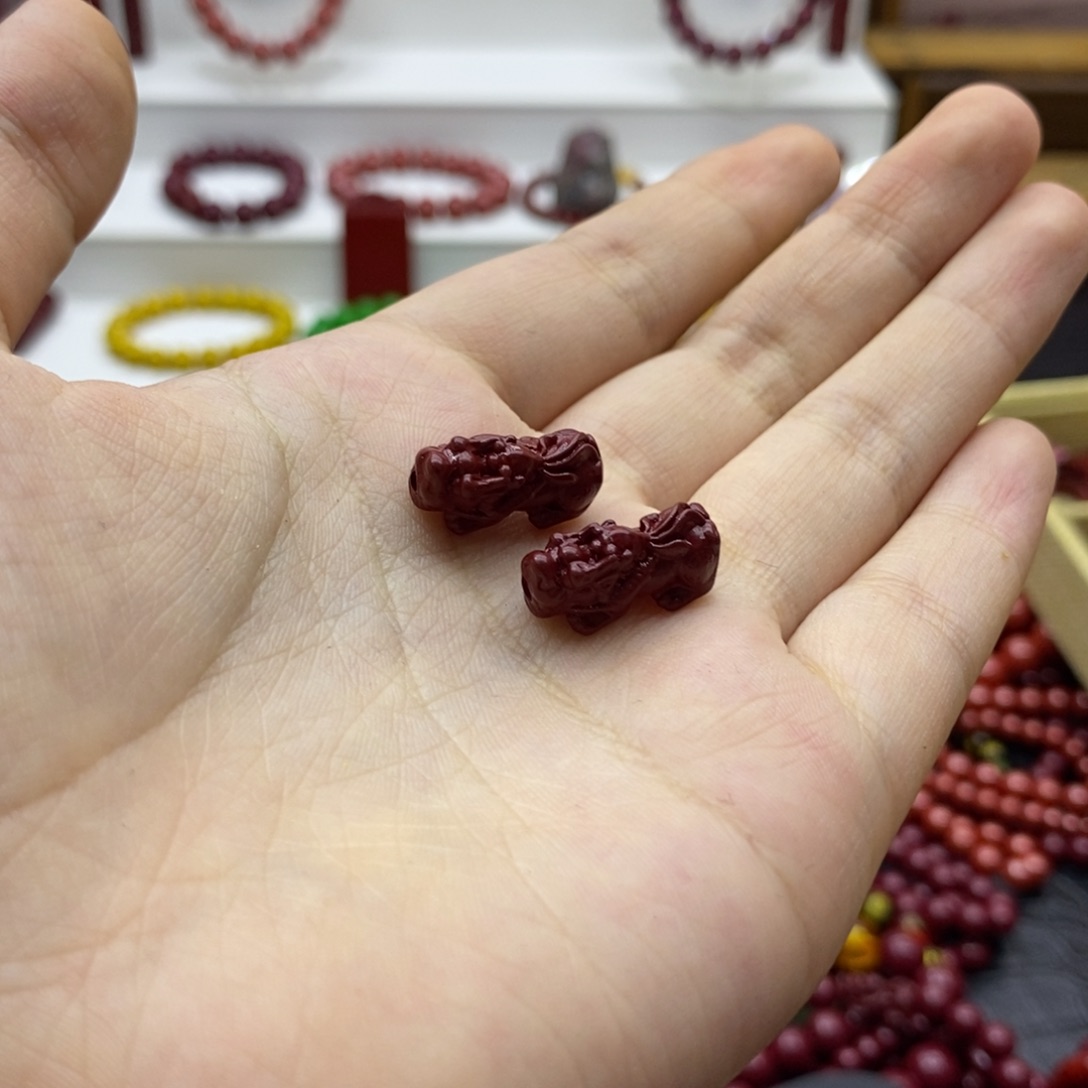 天然辰砂紫金砂貔貅18mm
